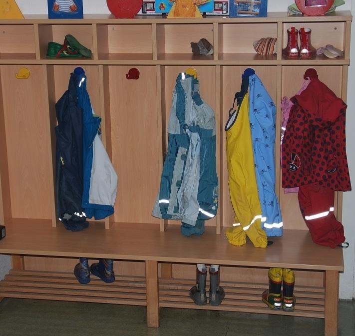 Garderobe Kindergarten - Garderoben - Möbel | Montage Längsholz - Frank